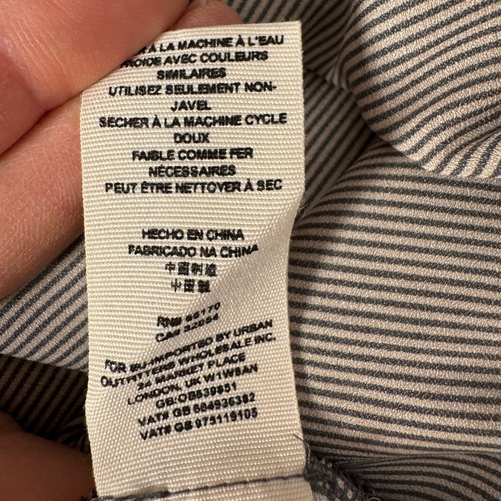 Free People Pebble Crepe "Free Bird" Stripe Top black stripe - Picture 13 of 14